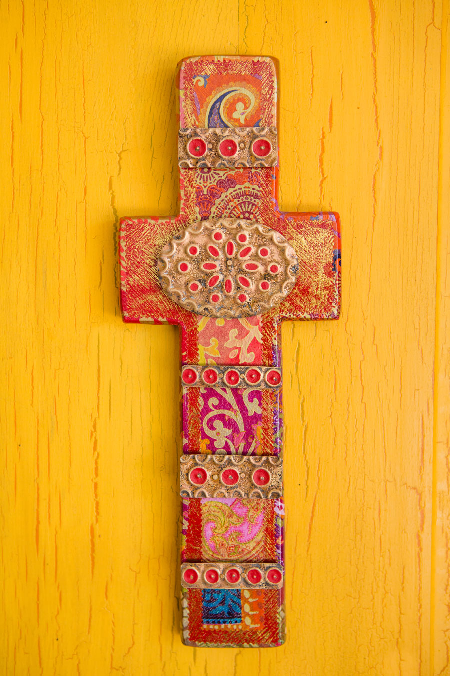 Faux Gold Leaf Cross (L) Teresa del Rito